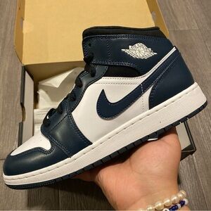 Jordan 1 Mid Armory Navy